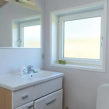In With 3 Bedrooms, Sauna And Wifi بيت للعطل