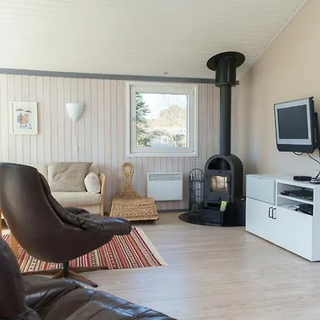 In With 3 Bedrooms, Sauna And Wifi بيت للعطل *