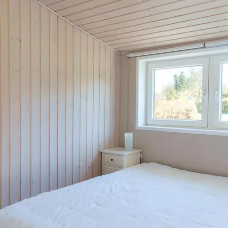 بيت للعطل In With 3 Bedrooms, Sauna And Wifi