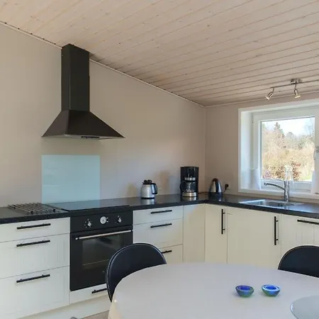 In With 3 Bedrooms, Sauna And Wifi *
